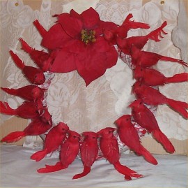 Christmas Wreath Red Cardinals Birds Poinsettias 12